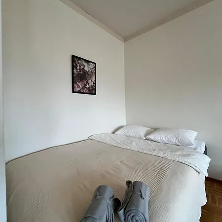 Cozy With Sauna In The Center דירה